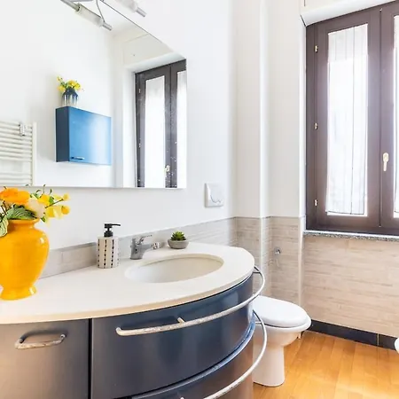 Apartment Duomo-navigli - Design Apartment, Wi-fi, Netflix Milan