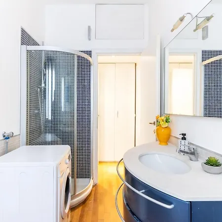 Apartment Duomo-navigli - Design Apartment, Wi-fi, Netflix