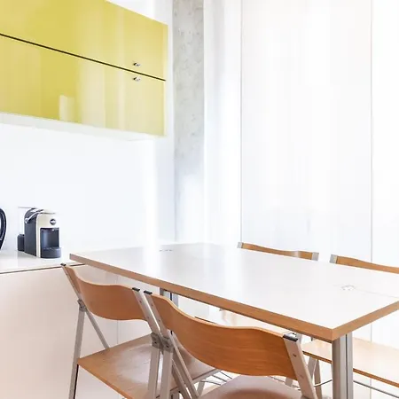 Apartment Duomo-navigli - Design Apartment, Wi-fi, Netflix Milan