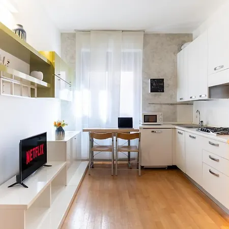 Apartment Duomo-navigli - Design Apartment, Wi-fi, Netflix